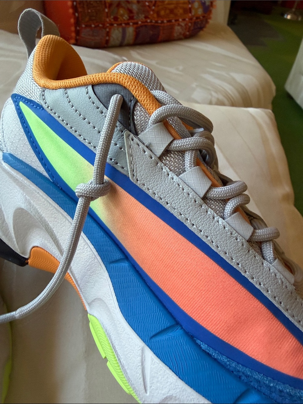 NEW - Puma carbon flares JR/Kids Sneakers Gray Orange Blue Lime. Unisex - Picture 9 of 12